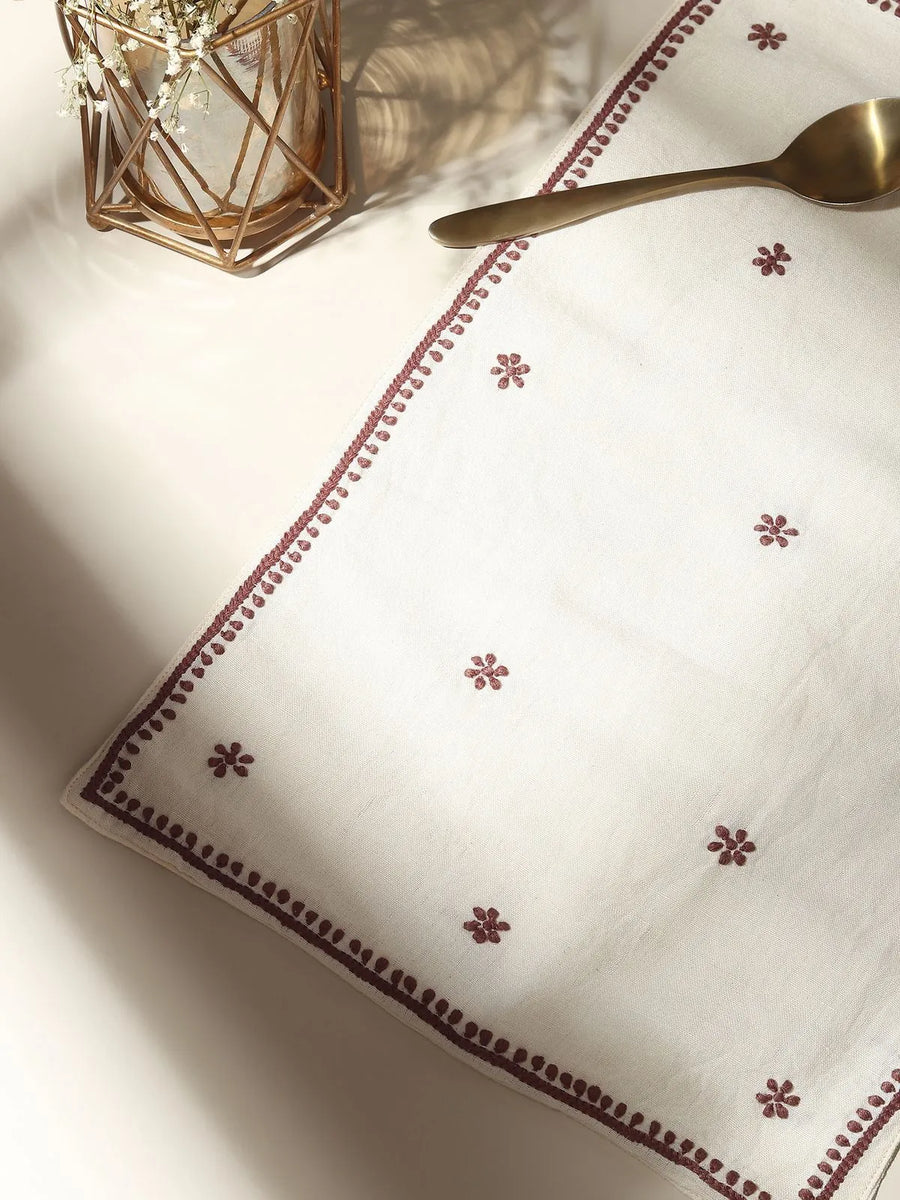 Chikankari Table Mat