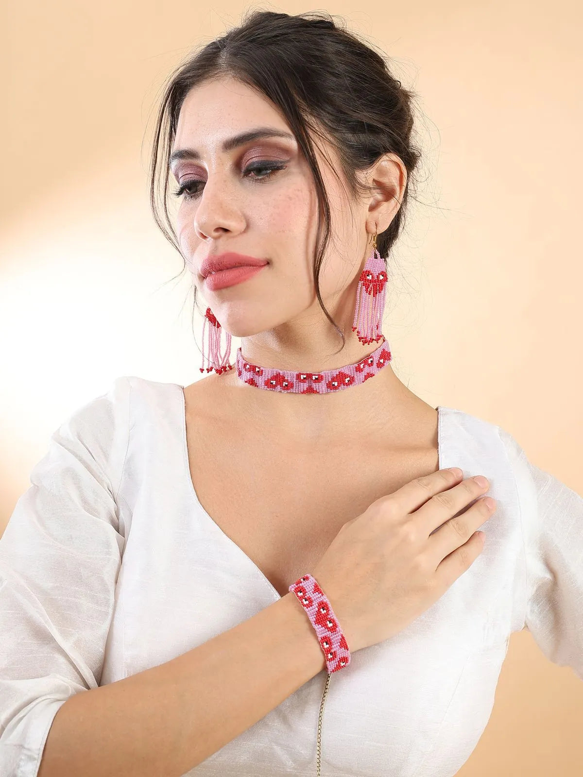 Heart Eyes Choker Set