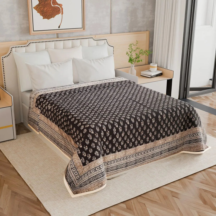 Midnight Buta Bed Covers