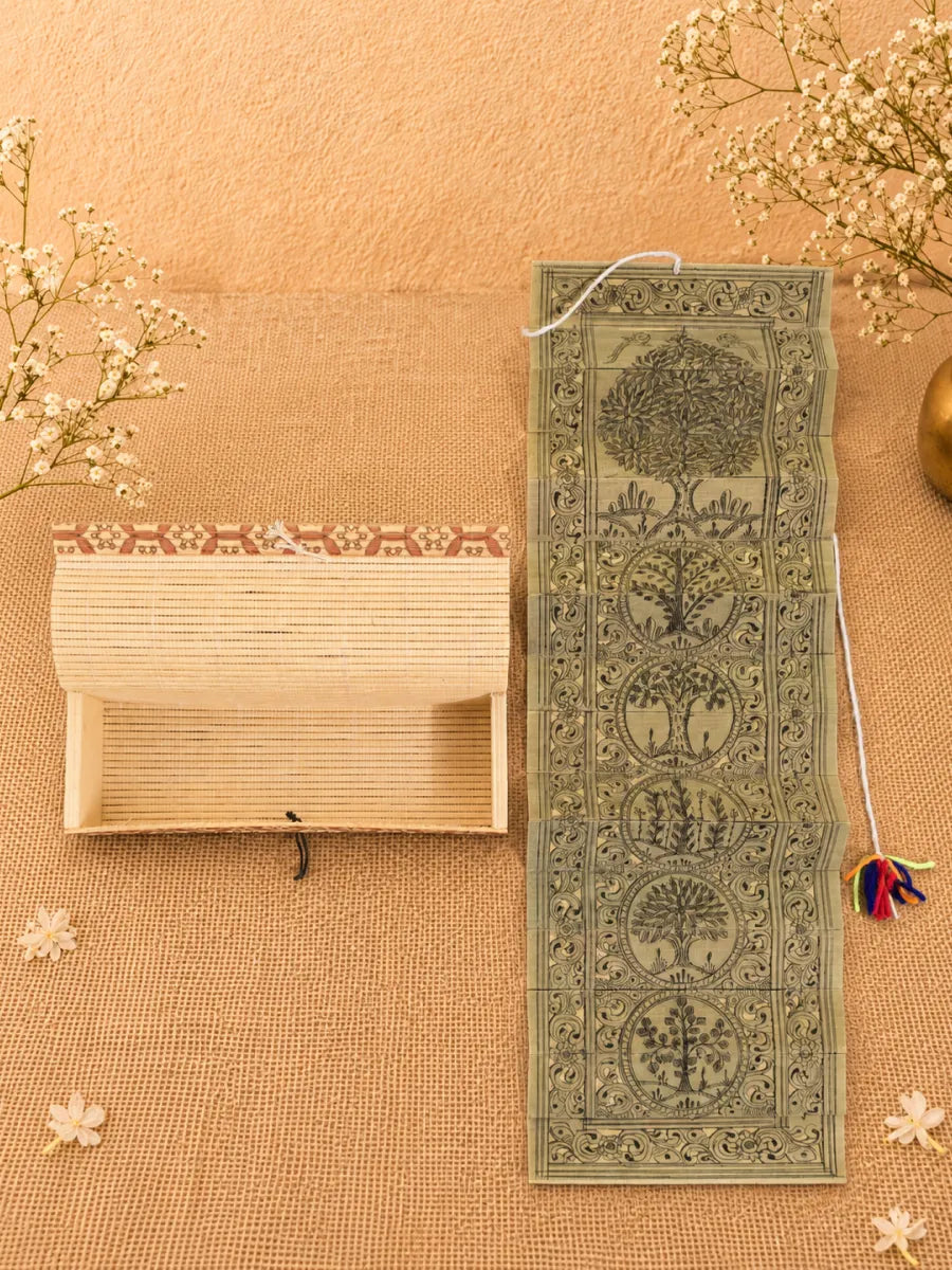 Mini Painting Hamper - Mata Ni Pachedi Scroll Featured Image - My E-Haat by HCL Foundation