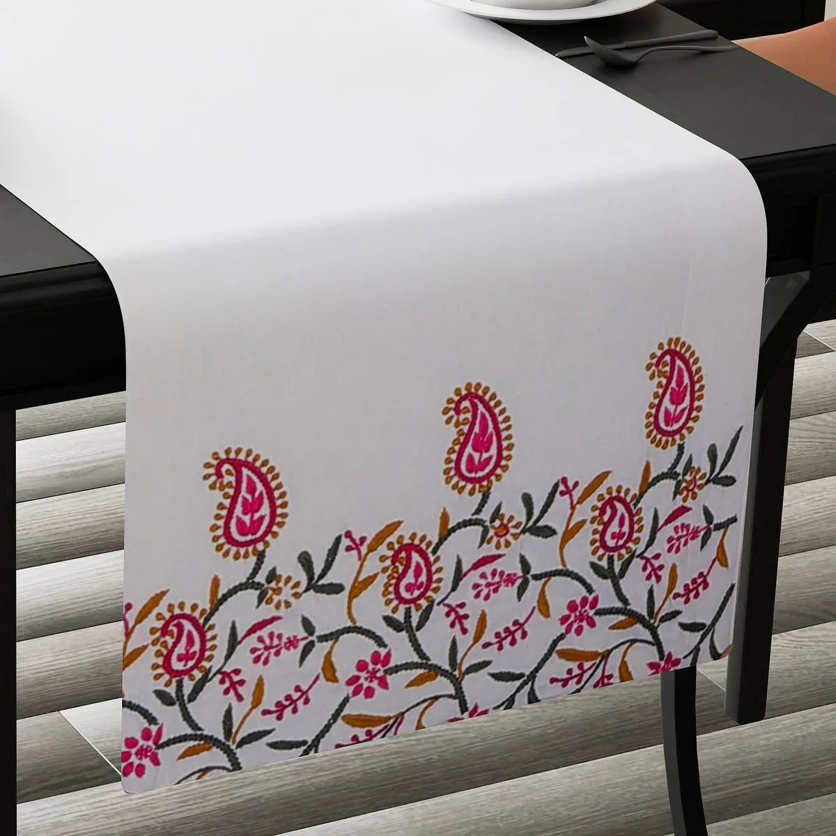 Paisley Table Runner