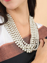 Pearl Layer Necklace