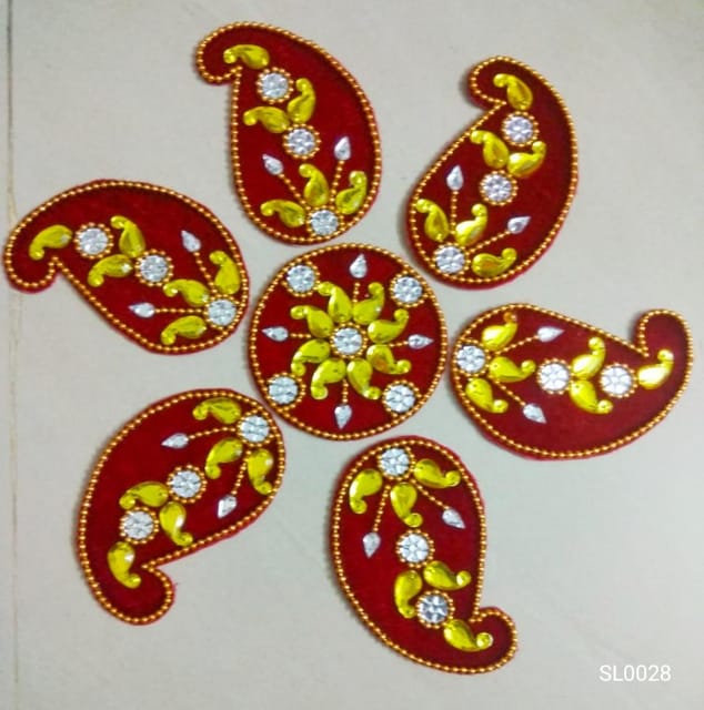 Traditional Kundan Rangoli With Velvet Cloth - SL0028