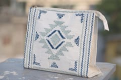 White Taat Wool Travel Pouch (Indigo)