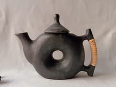 Terracotta by Sachii "Longpi Black Pottery Chakra Teapot"