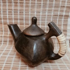 Terracotta by Sachii "Longpi Black Pottery Small Triangular Teapot"