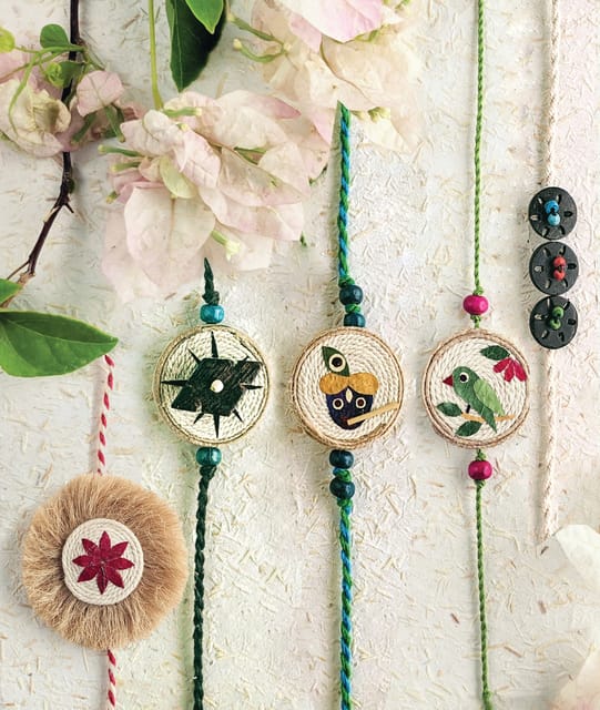 Rakhi Set of 5 (Tota Rakhi+Kanha Rakhi+Ghumakkad Rakkhi+Vintage Rakhi+Tridosha Rakhi)