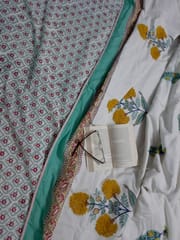 Elegant White Ethnic Indian Floral Design Reversible Double Bed Handcrafted Pure Cotton Dohar/Throw/Ac Quilt (90x108Inches)