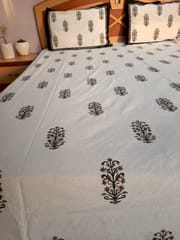 Premium quality super soft Pure cotton hand block printed King Size bedsheet with two reversible pillow covers in traditional print in Black and white color