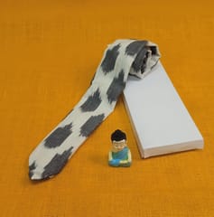 Ikkat White & Gray Tie 004